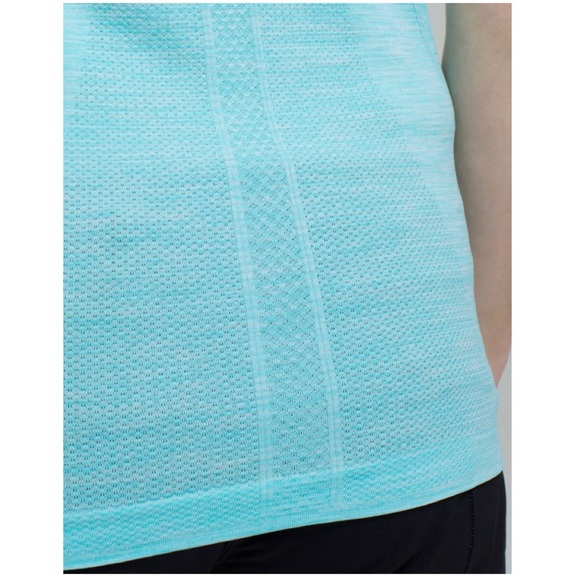 Lululemon Run: Swiftly Tech Racerback
Heathered Angel Blue Top W1F10S, Size 4 - Picture 9 of 16
